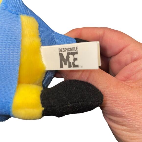 Despicable Me Plush Minions Stuart & Gone Batty Vampire Stuffed Decor Lot of 2 - Picture 11 of 13